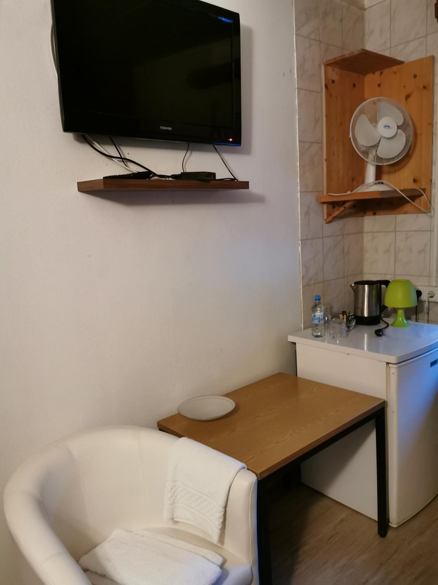 See Lord Hotel Kaiserslautern Chambre photo