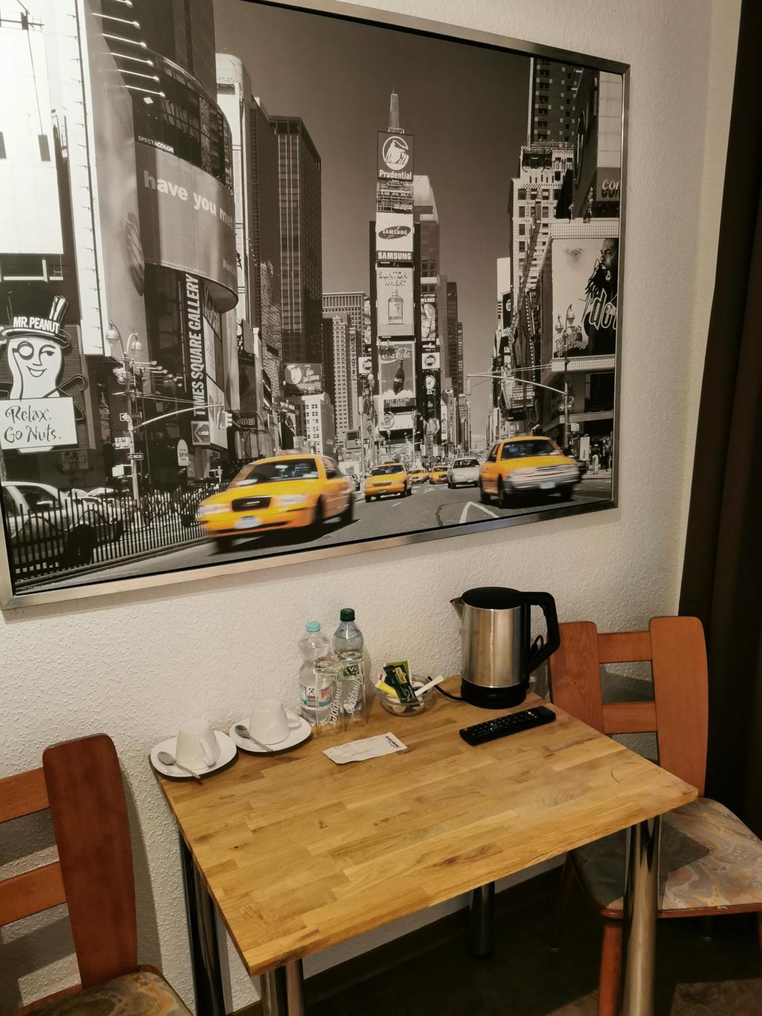 See Lord Hotel Kaiserslautern Chambre photo