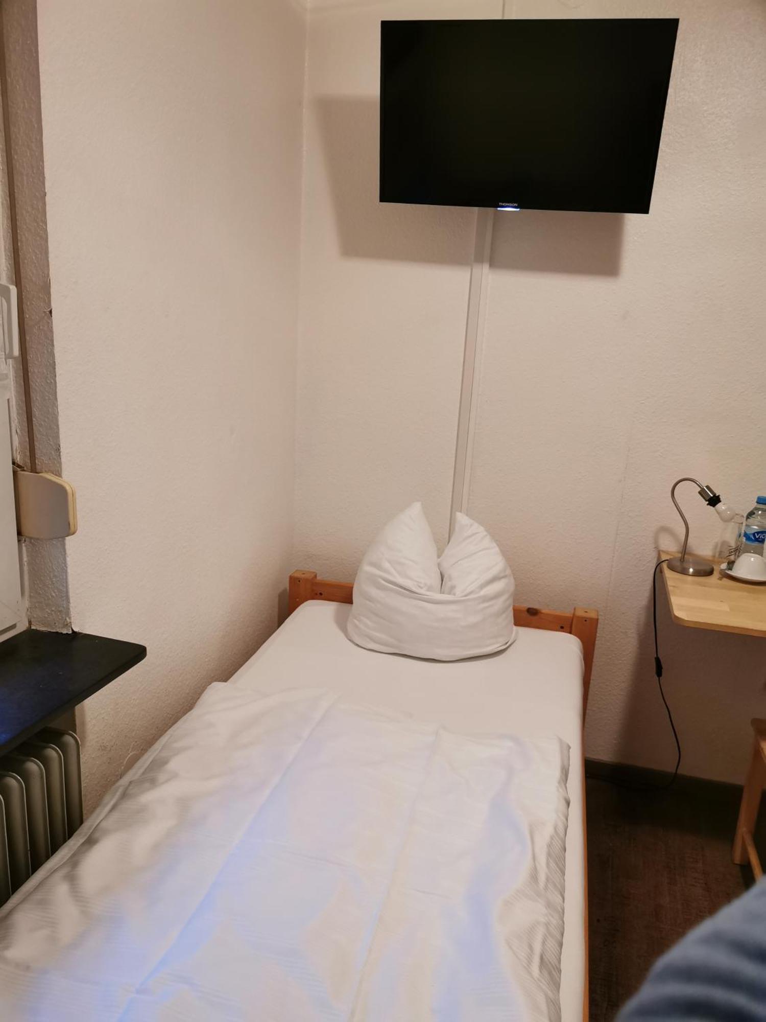 See Lord Hotel Kaiserslautern Chambre photo