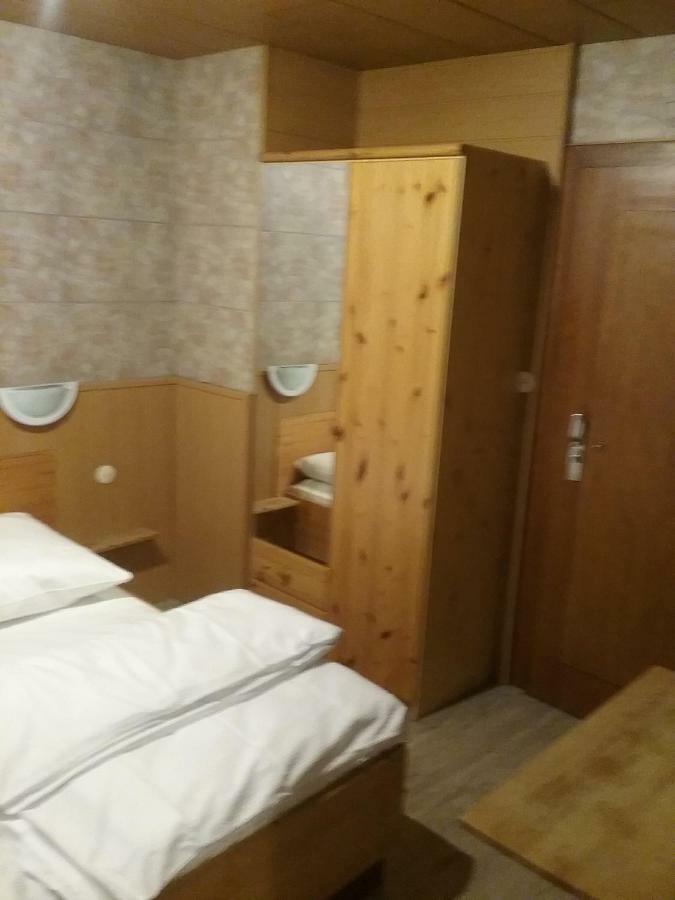 See Lord Hotel Kaiserslautern Extérieur photo